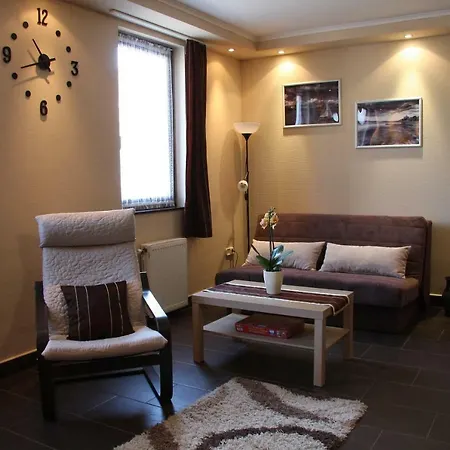 Kiss Apartman Linda 아파트 에게르